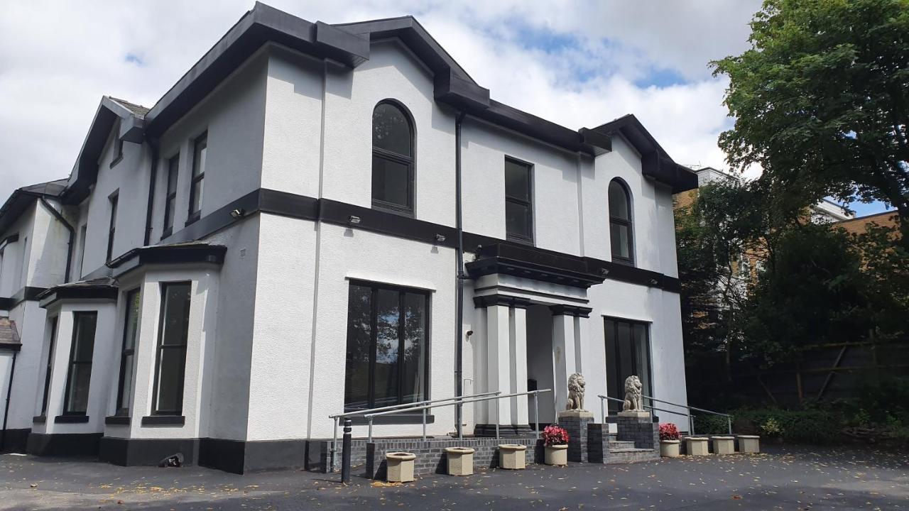 Ideal Lodgings In Thorncliffe Apartments Salford  Exterior photo